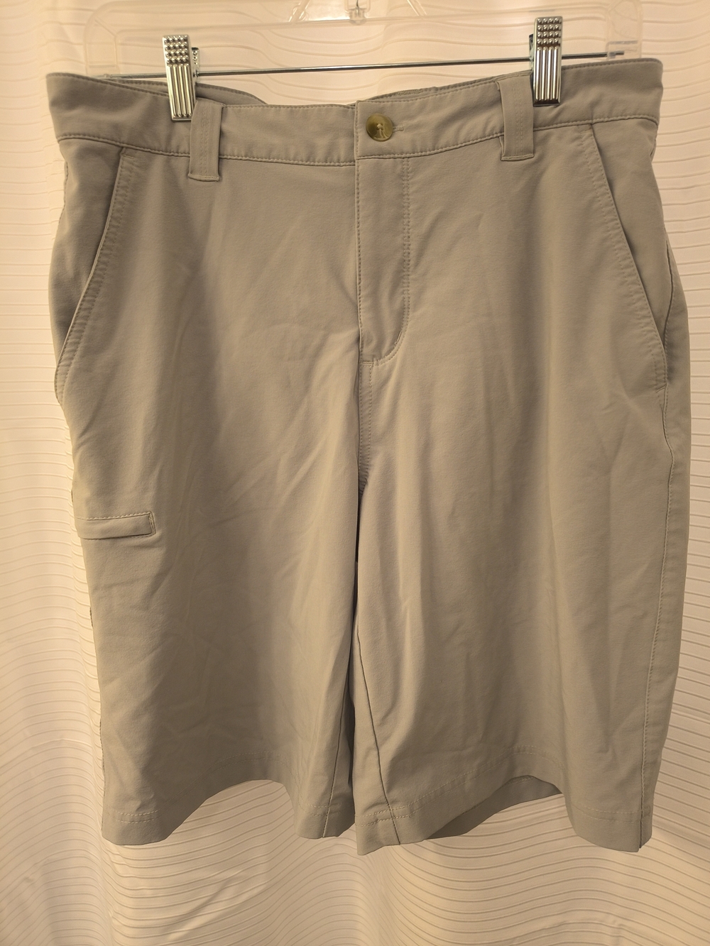 Columbia Light Gray Men's Flat Front Outdoor Shorts